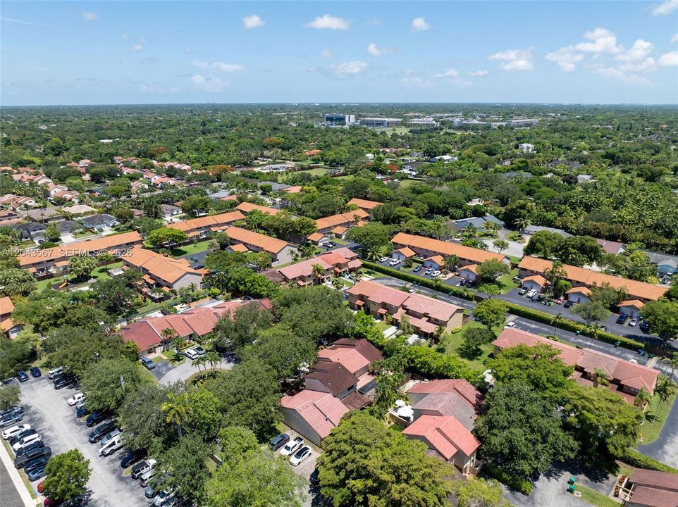 На продажу: $495,000 (3 спален, 2 ванн, 1317 Квадратных фут)