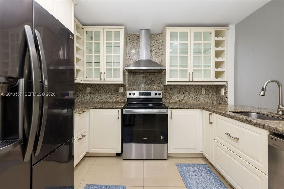 На продажу: $495,000 (3 спален, 2 ванн, 1317 Квадратных фут)