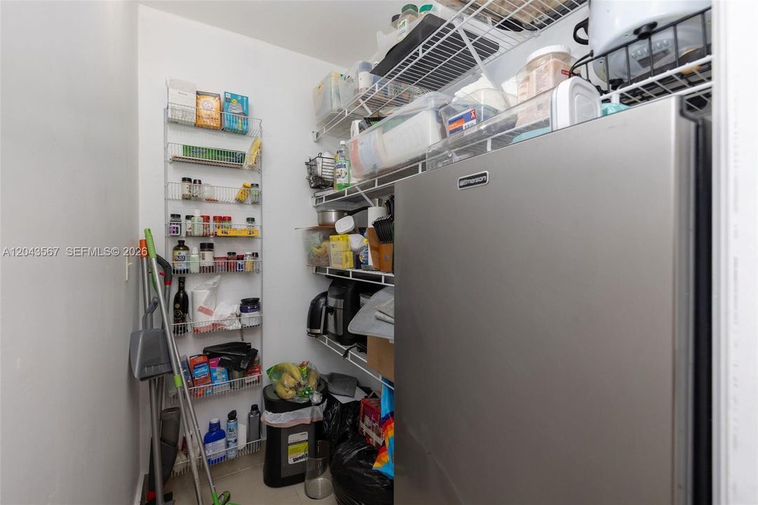 На продажу: $495,000 (3 спален, 2 ванн, 1317 Квадратных фут)