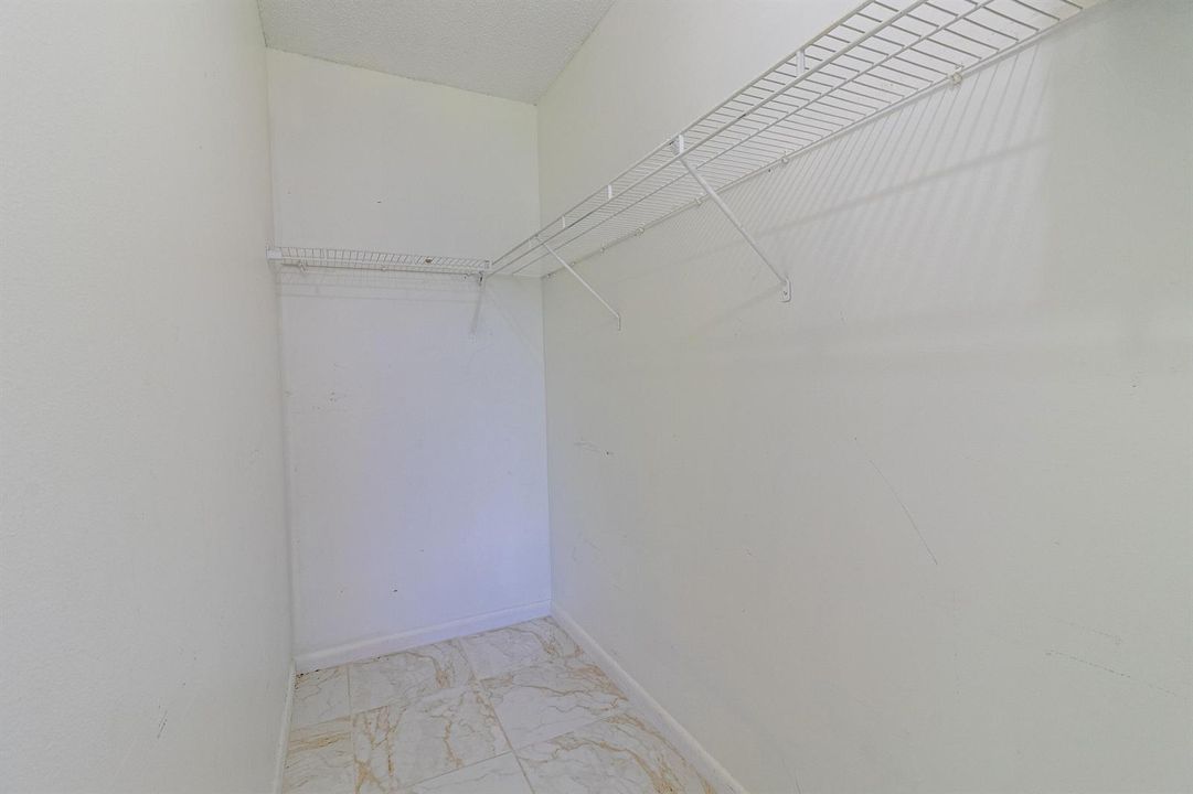 Master-closet