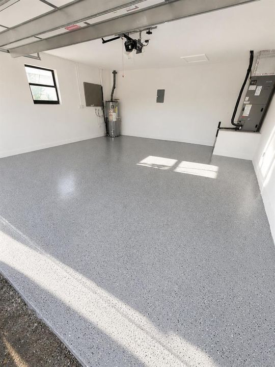 2 CAR GARAGE