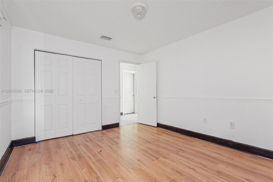 En Venta: $484,900 (4 camas, 2 baños, 2670 Pies cuadrados)