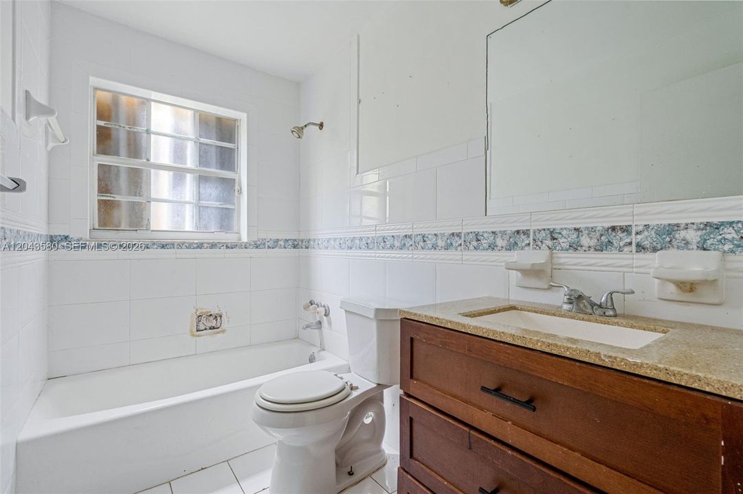 En Venta: $484,900 (4 camas, 2 baños, 2670 Pies cuadrados)