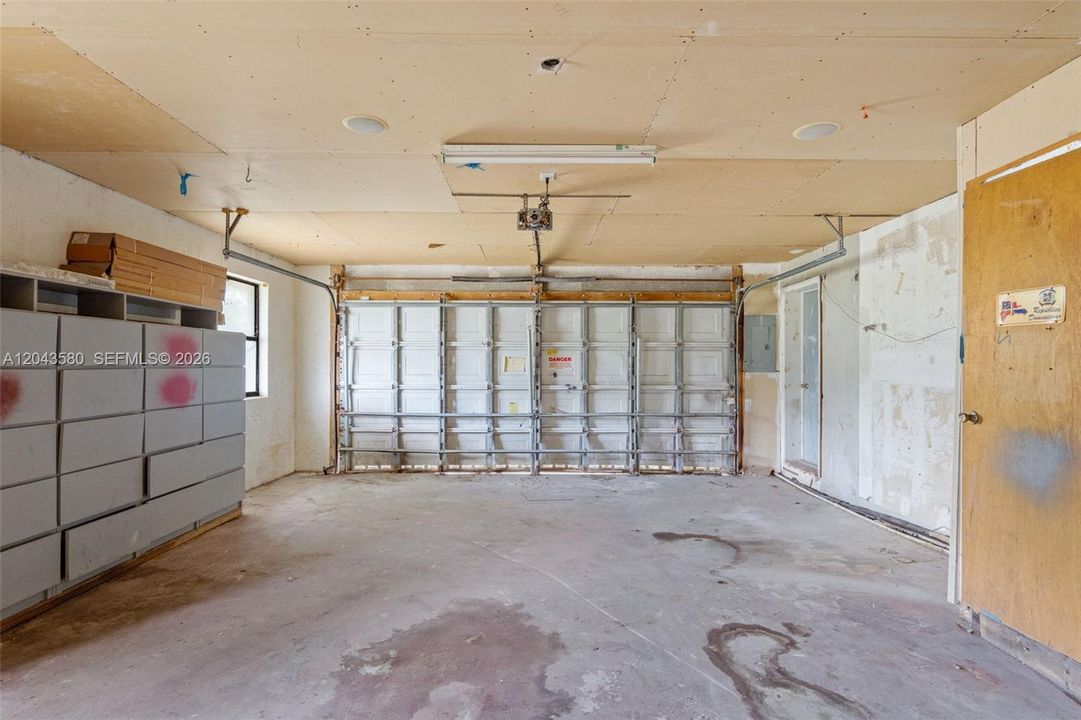 En Venta: $484,900 (4 camas, 2 baños, 2670 Pies cuadrados)
