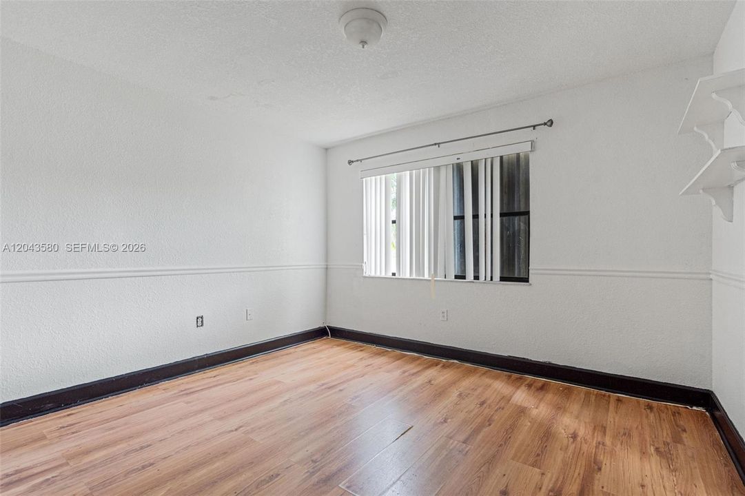 En Venta: $484,900 (4 camas, 2 baños, 2670 Pies cuadrados)