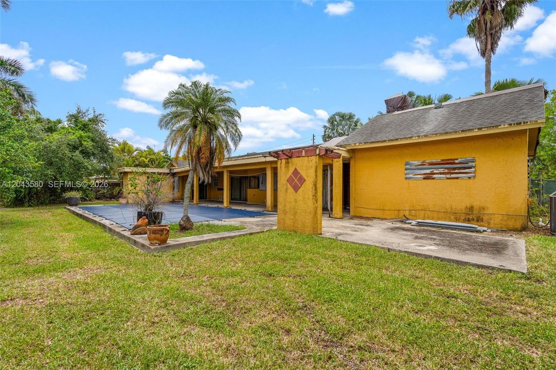 En Venta: $484,900 (4 camas, 2 baños, 2670 Pies cuadrados)