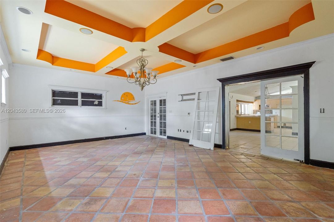 En Venta: $484,900 (4 camas, 2 baños, 2670 Pies cuadrados)