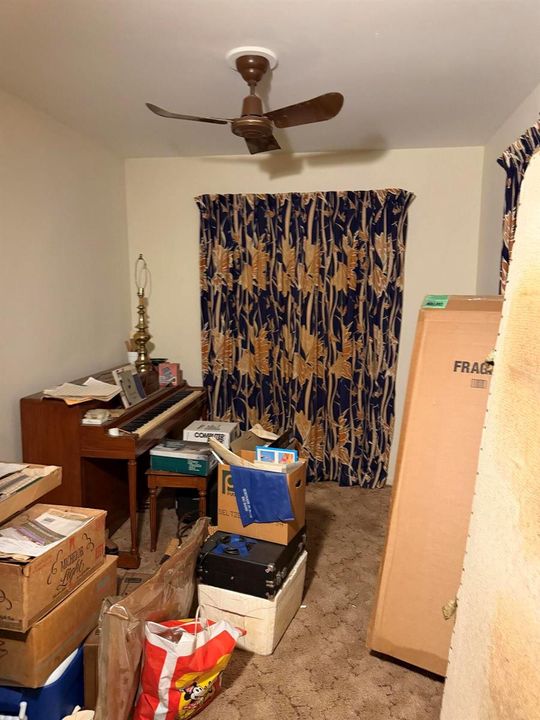 FAMILY ROOM FRONT WINDOW