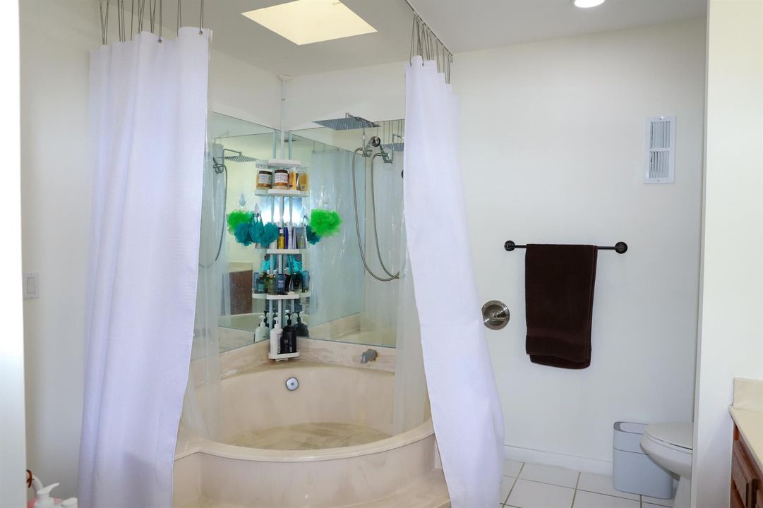 Primary bath
