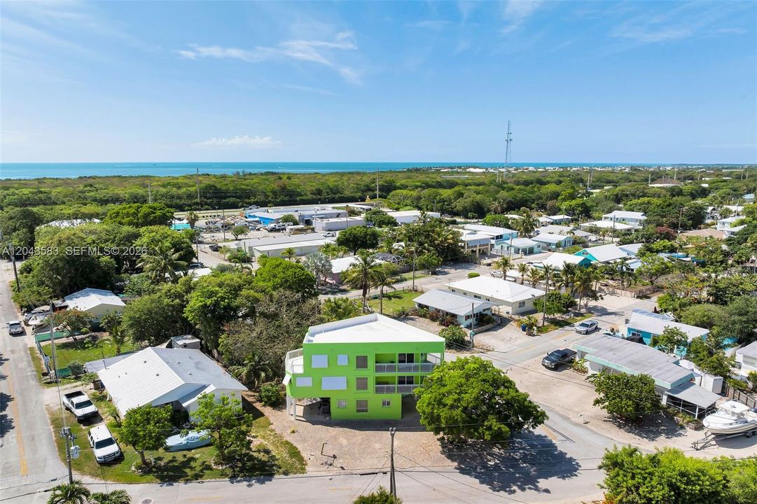 En Venta: $950,000 (3 camas, 2 baños, 2356 Pies cuadrados)