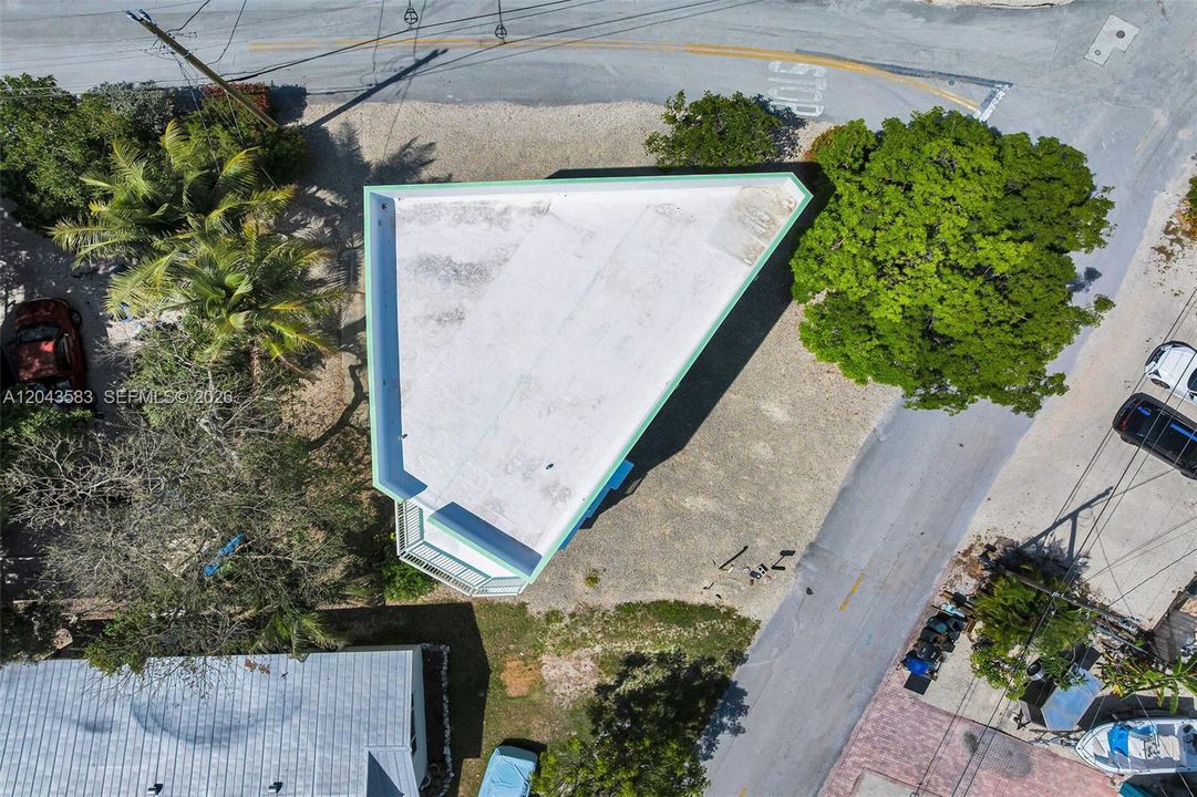 En Venta: $950,000 (3 camas, 2 baños, 2356 Pies cuadrados)