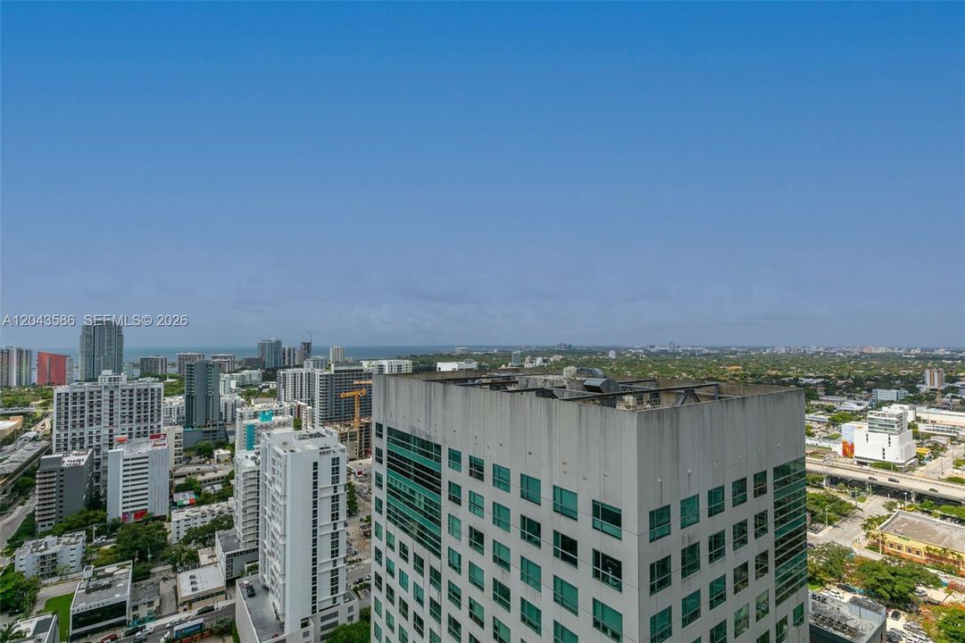 For Sale: $720,000 (2 beds, 2 baths, 1255 Square Feet)
