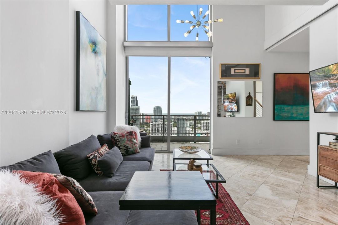 For Sale: $720,000 (2 beds, 2 baths, 1255 Square Feet)