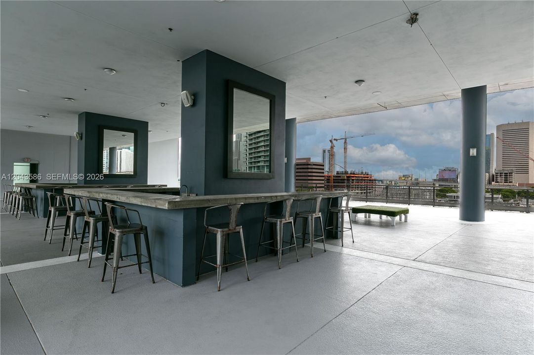 For Sale: $720,000 (2 beds, 2 baths, 1255 Square Feet)