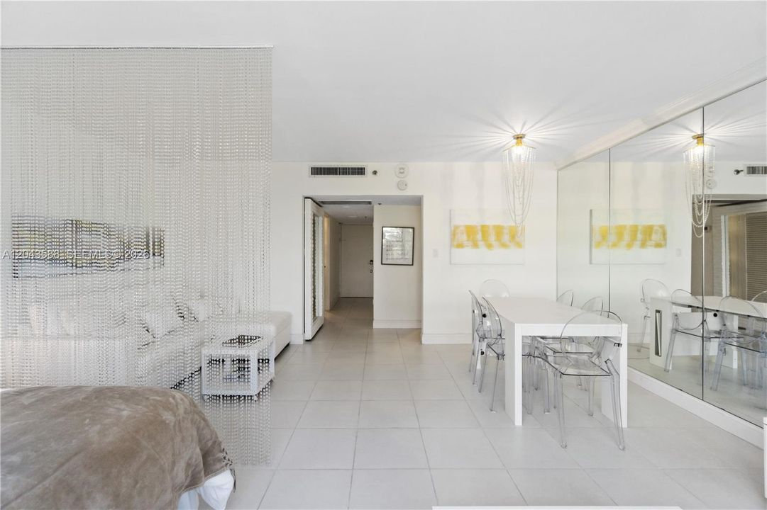 En Venta: $299,000 (0 camas, 1 baños, 530 Pies cuadrados)