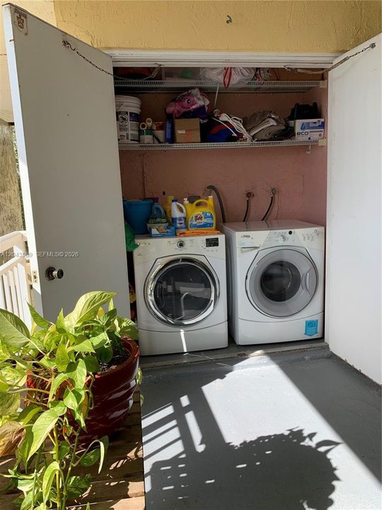 На продажу: $249,000 (1 спален, 1 ванн, 813 Квадратных фут)