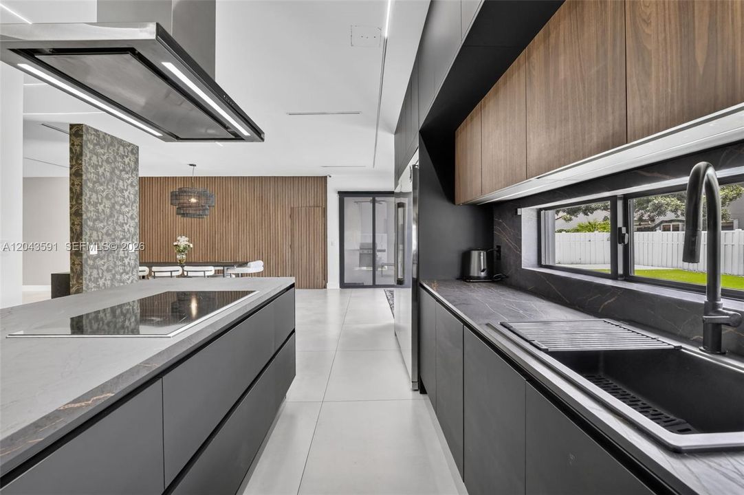 На продажу: $1,550,000 (4 спален, 3 ванн, 3088 Квадратных фут)