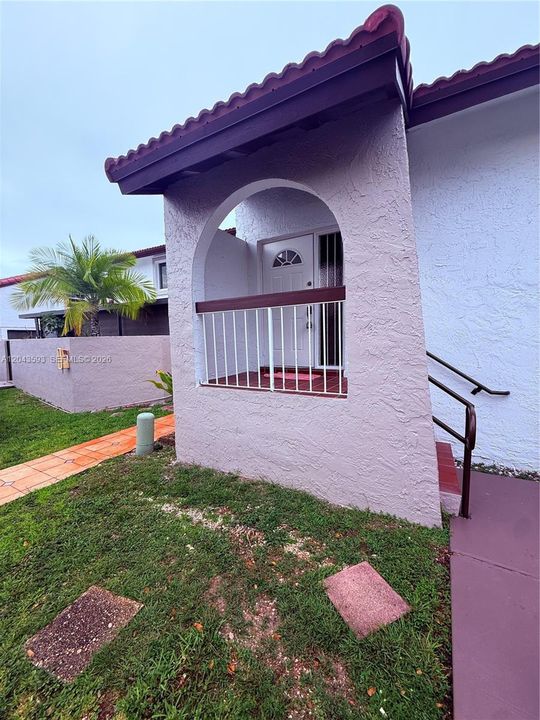 В аренду: $3,300 (3 спален, 2 ванн, 1147 Квадратных фут)