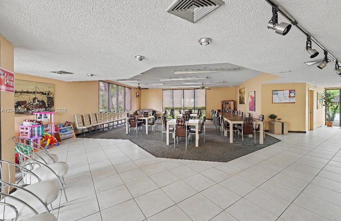: $195,000 (2 camas, 2 baños, 1120 Pies cuadrados)