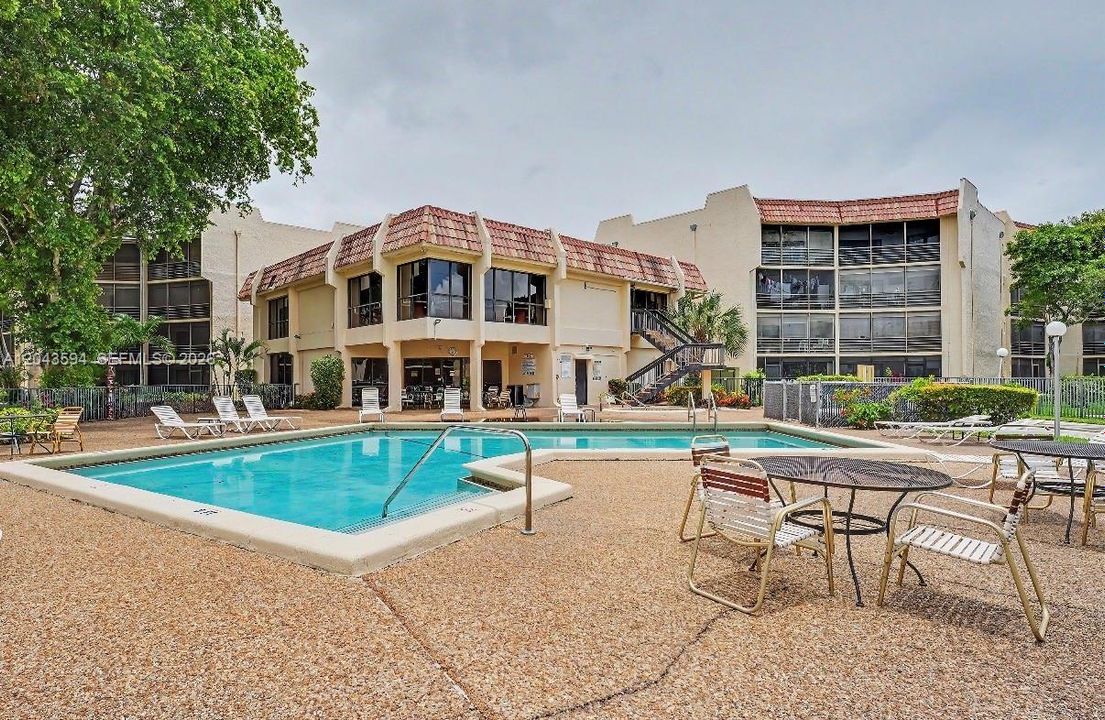: $195,000 (2 camas, 2 baños, 1120 Pies cuadrados)