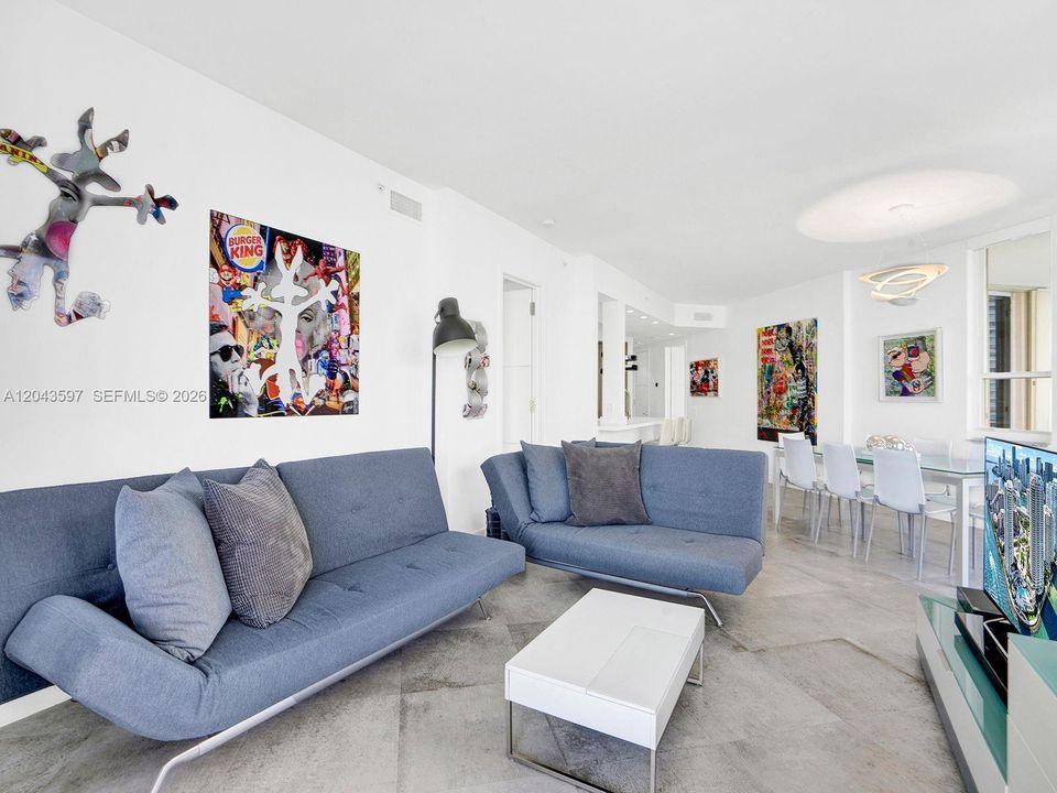 For Rent: $6,000 (2 beds, 2 baths, 1400 Square Feet)