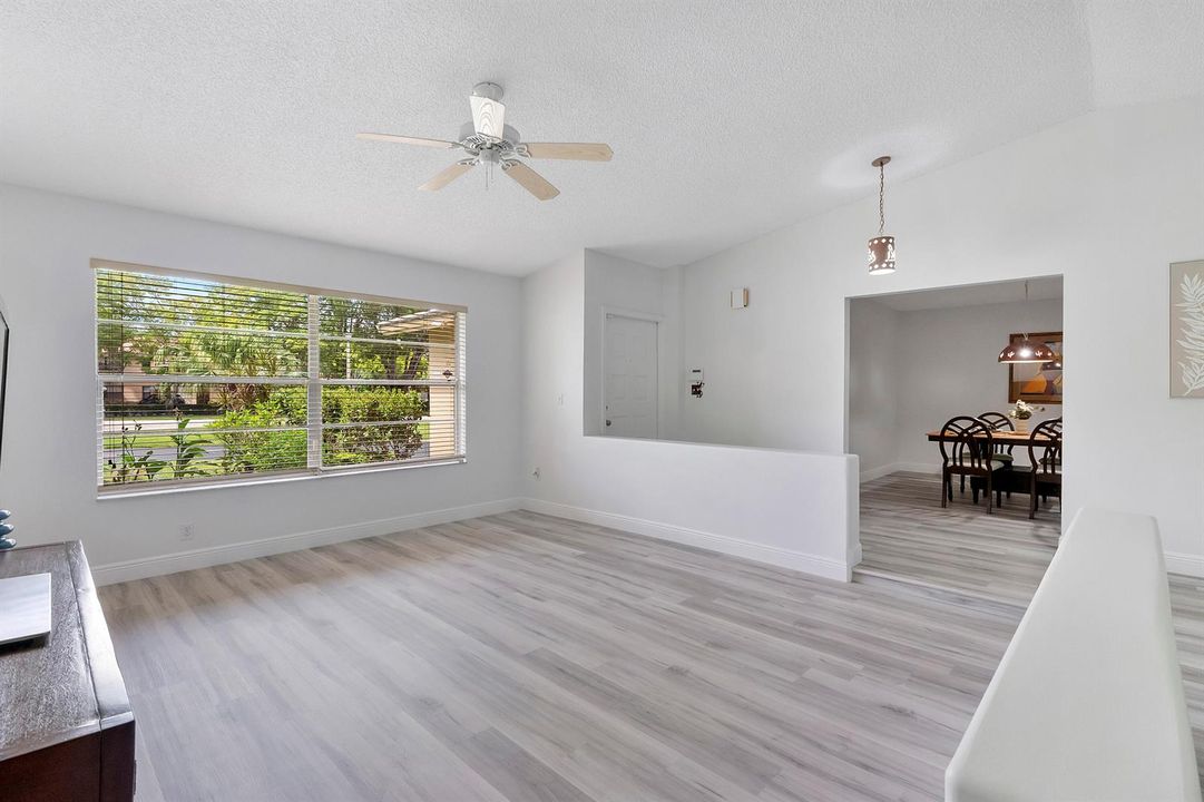 11454 Nw 41st St_015
