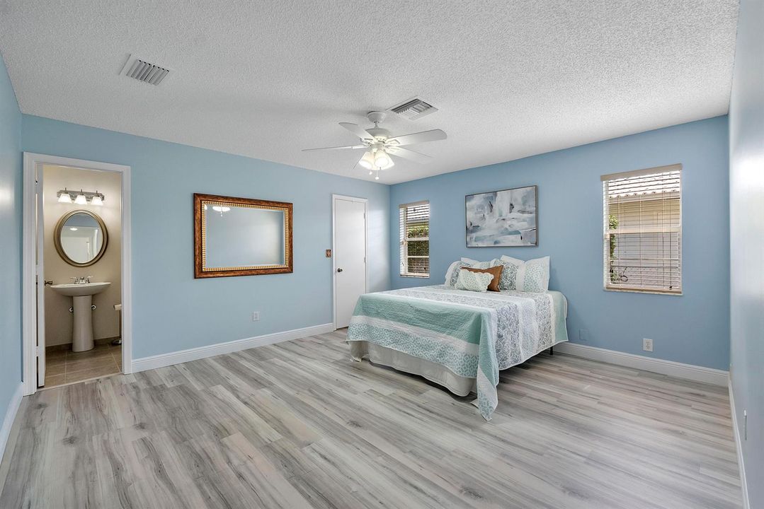 11454 Nw 41st St_041