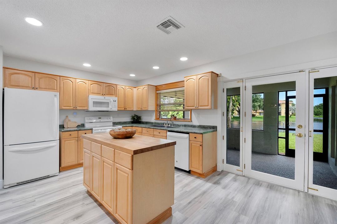 11454 Nw 41st St_024