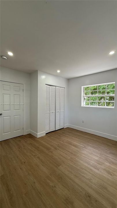 For Rent: $2,000 (2 beds, 1 baths, 4093 Square Feet)