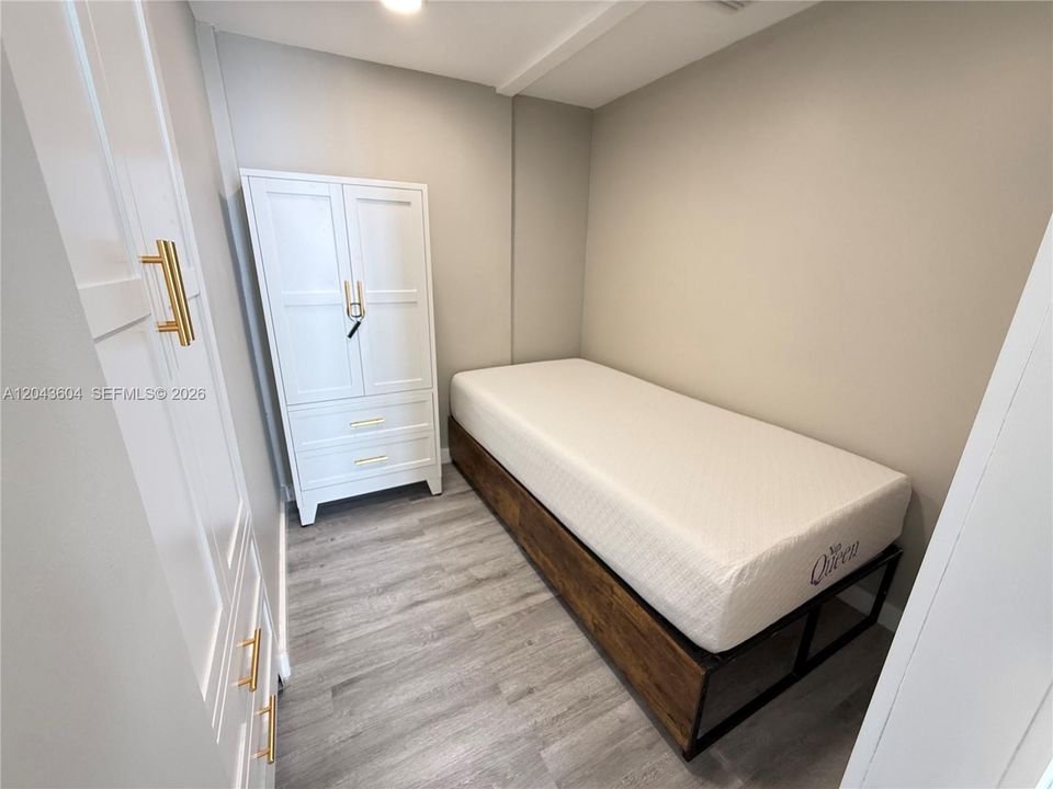 В аренду: $3,300 (1 спален, 1 ванн, 815 Квадратных фут)