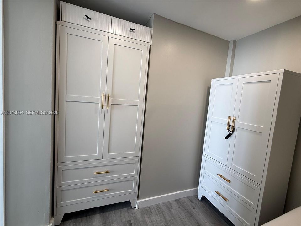 В аренду: $3,300 (1 спален, 1 ванн, 815 Квадратных фут)