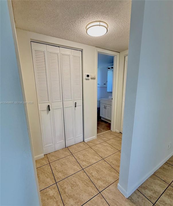 For Sale: $157,000 (1 beds, 1 baths, 600 Square Feet)