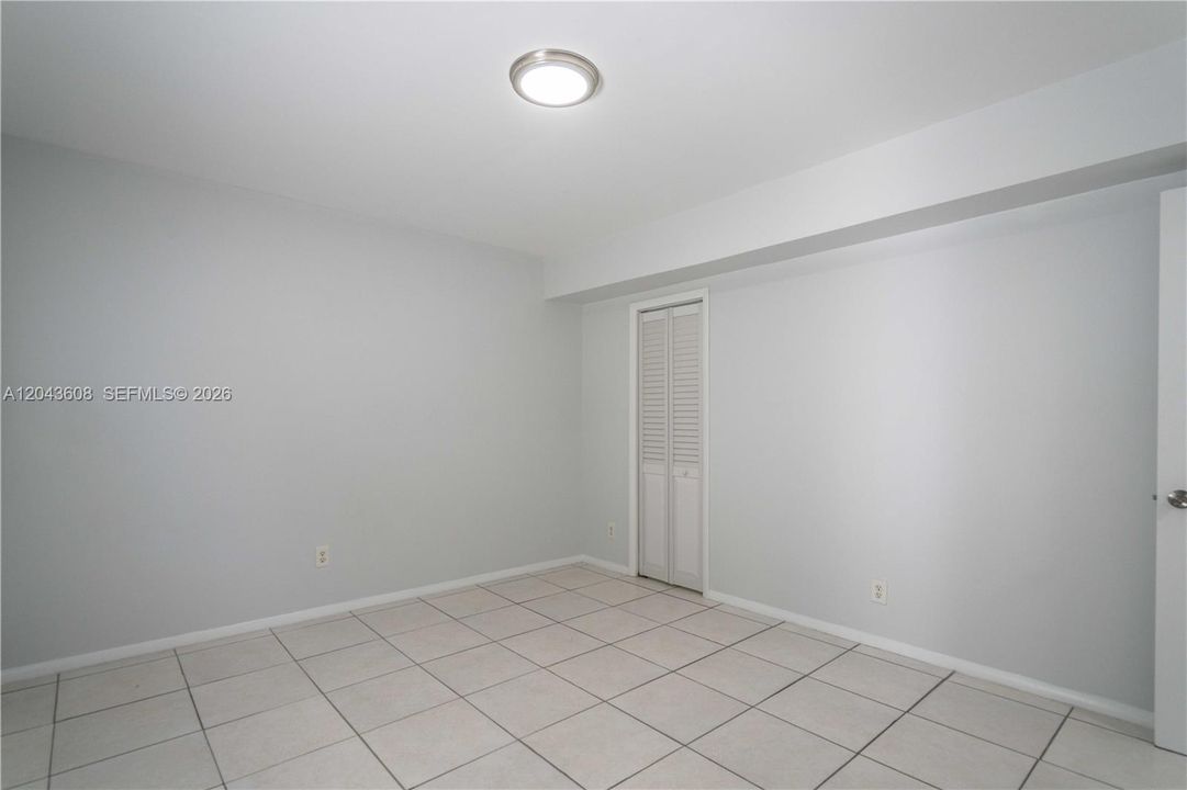 For Rent: $1,750 (1 beds, 1 baths, 550 Square Feet)