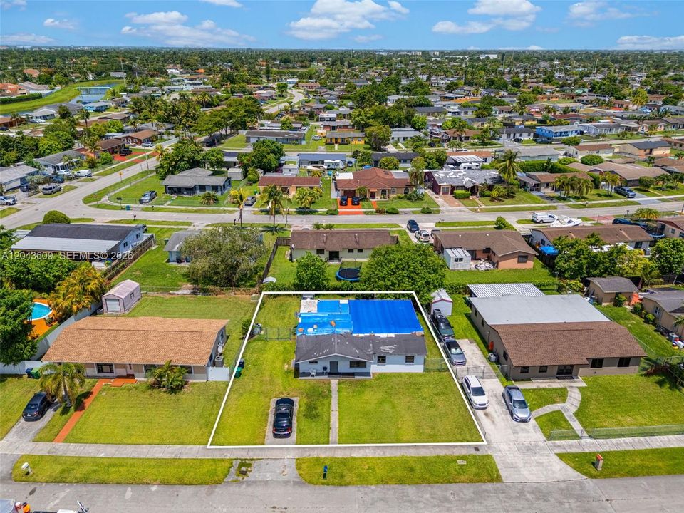На продажу: $480,000 (3 спален, 1 ванн, 1666 Квадратных фут)