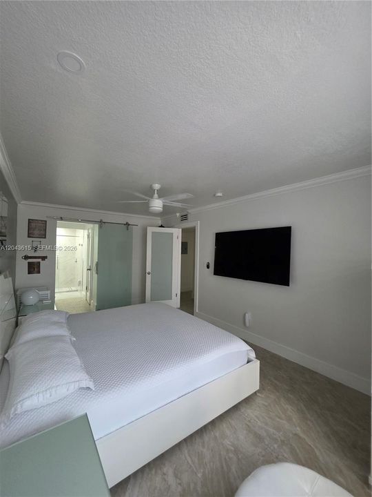 En Venta: $299,000 (2 camas, 2 baños, 1126 Pies cuadrados)