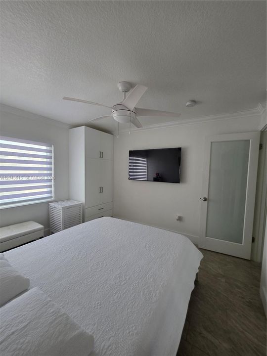En Venta: $299,000 (2 camas, 2 baños, 1126 Pies cuadrados)