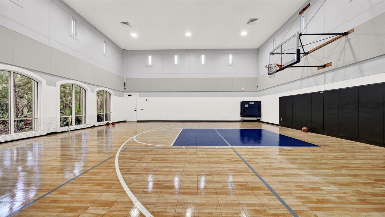 Clubhouse-Pool-Gym Common areas (11)