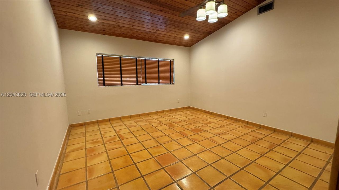 В аренду: $6,250 (4 спален, 2 ванн, 2324 Квадратных фут)
