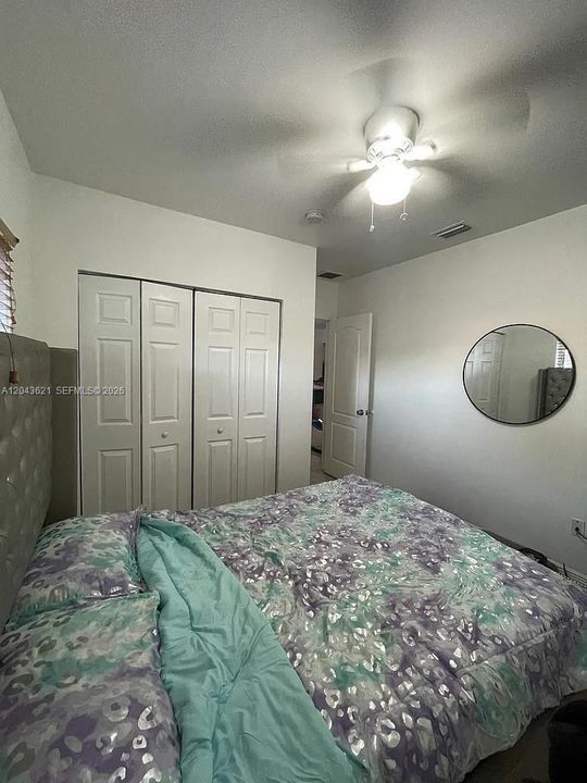 В аренду: $2,200 (2 спален, 1 ванн, 1465 Квадратных фут)