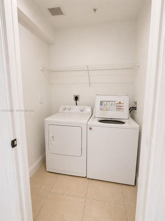 В аренду: $2,250 (2 спален, 2 ванн, 1060 Квадратных фут)