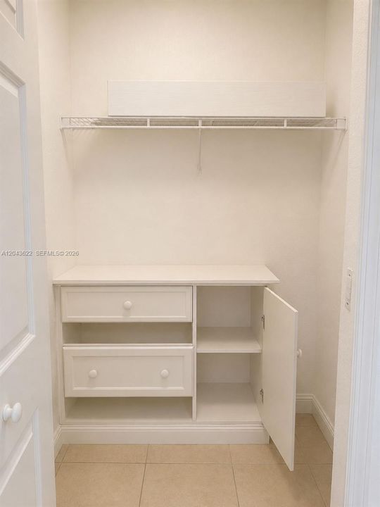 В аренду: $2,250 (2 спален, 2 ванн, 1060 Квадратных фут)
