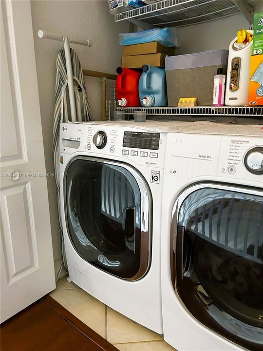 For Rent: $3,100 (2 beds, 2 baths, 1560 Square Feet)