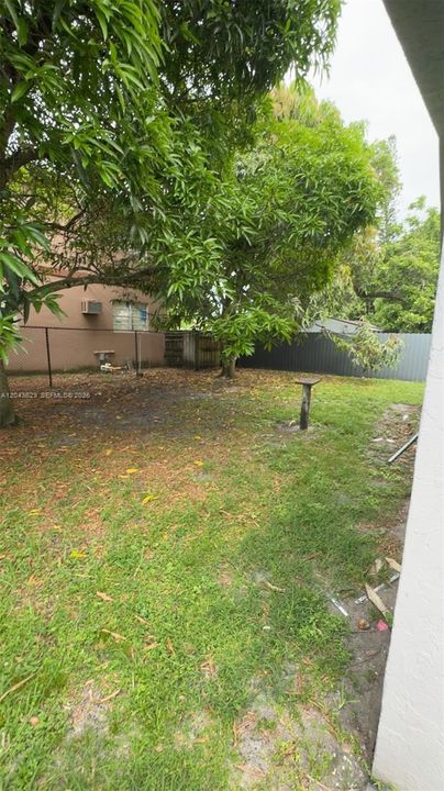En Renta: $2,500 (2 camas, 1 baños, 2400 Pies cuadrados)