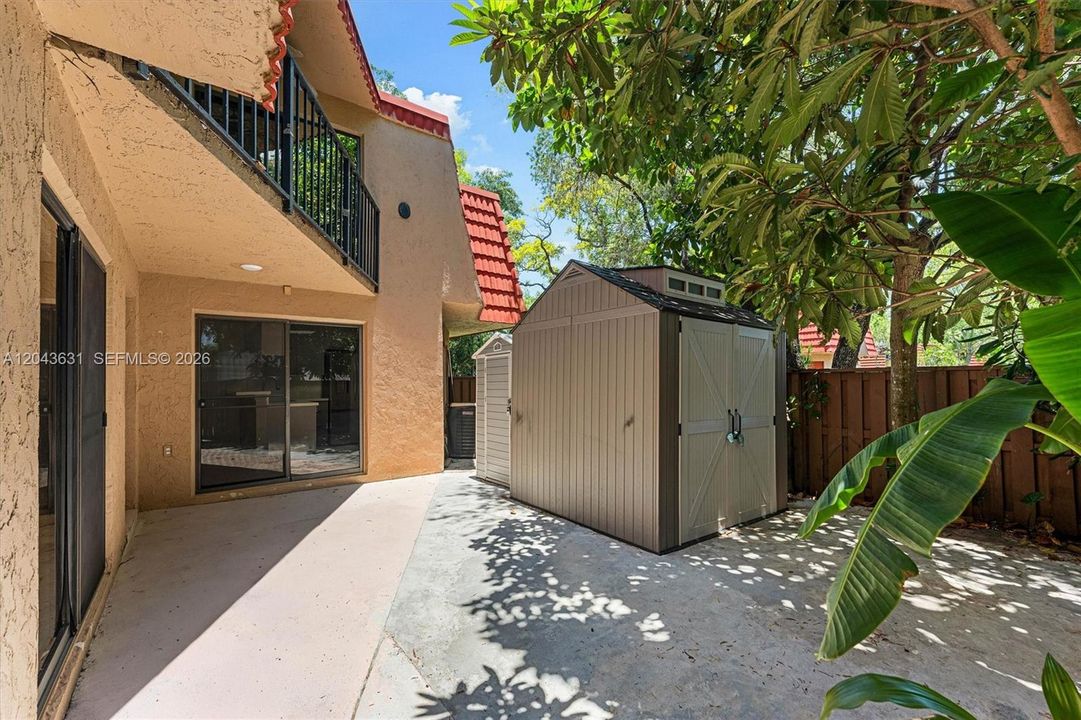 En Venta: $345,000 (2 camas, 2 baños, 1302 Pies cuadrados)