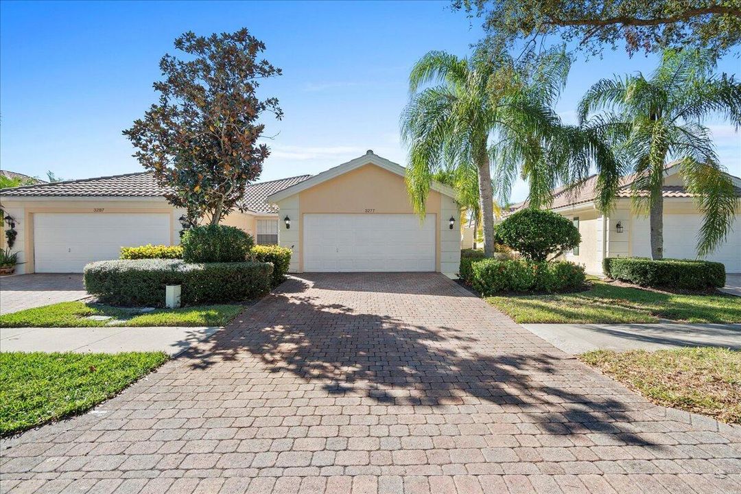 3277 SE Glacier Terrace, Hobe Sound
