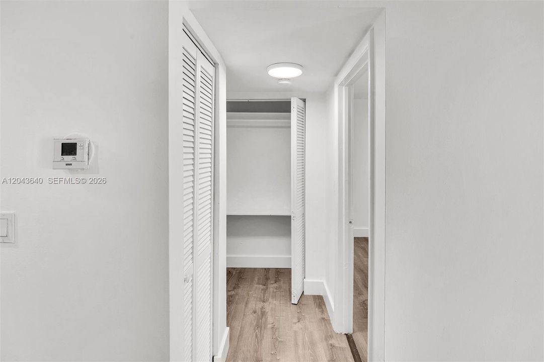 В аренду: $2,195 (2 спален, 1 ванн, 720 Квадратных фут)