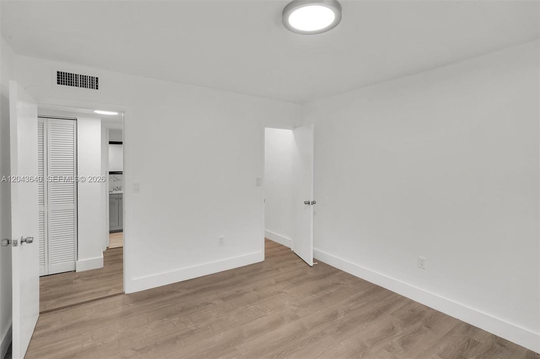 В аренду: $2,195 (2 спален, 1 ванн, 720 Квадратных фут)
