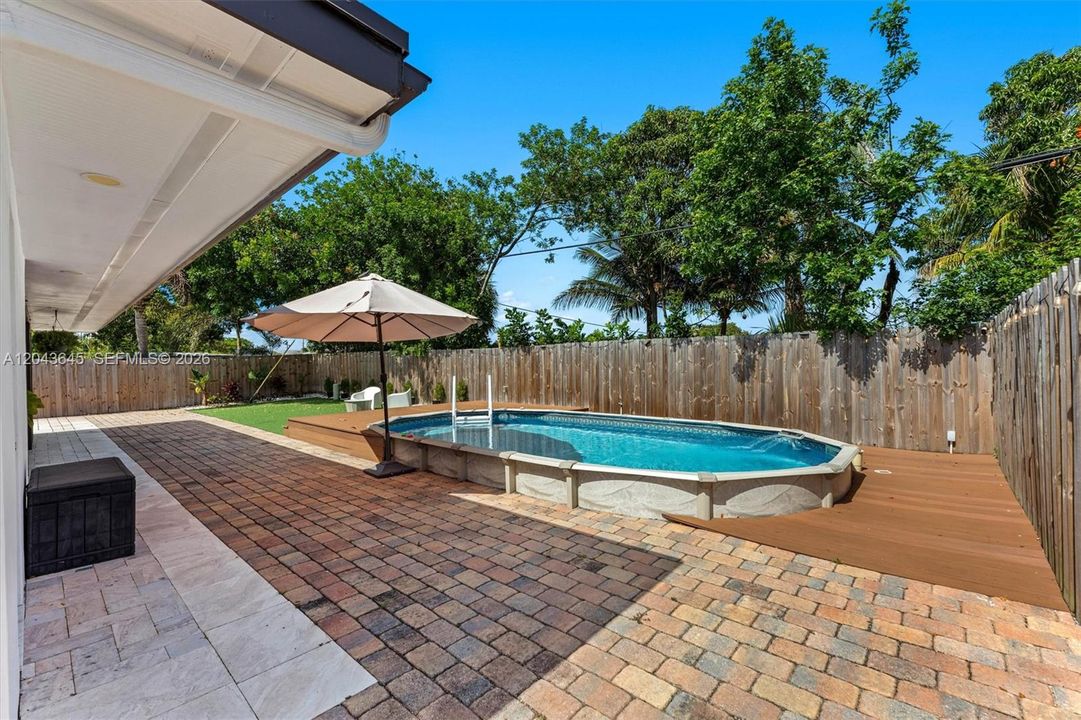 For Sale: $519,900 (3 beds, 3 baths, 1056 Square Feet)