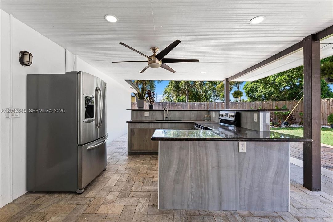 For Sale: $519,900 (3 beds, 3 baths, 1056 Square Feet)