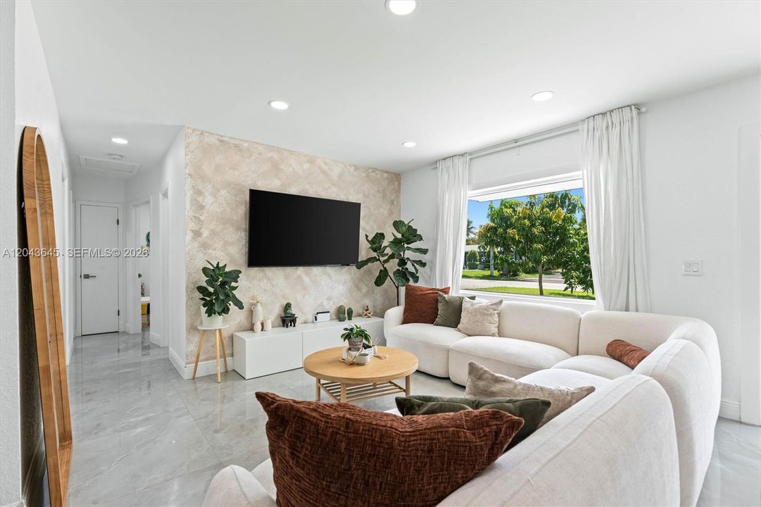 For Sale: $519,900 (3 beds, 3 baths, 1056 Square Feet)